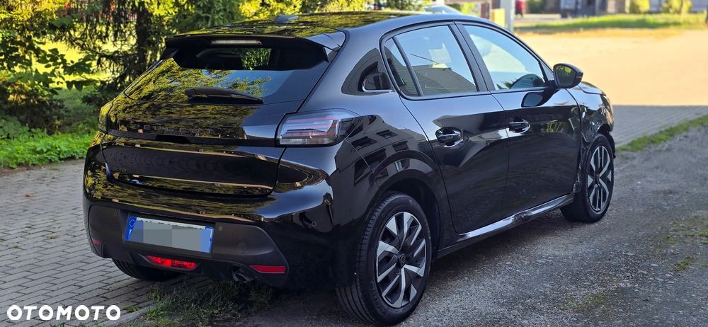 Peugeot 208 - 4