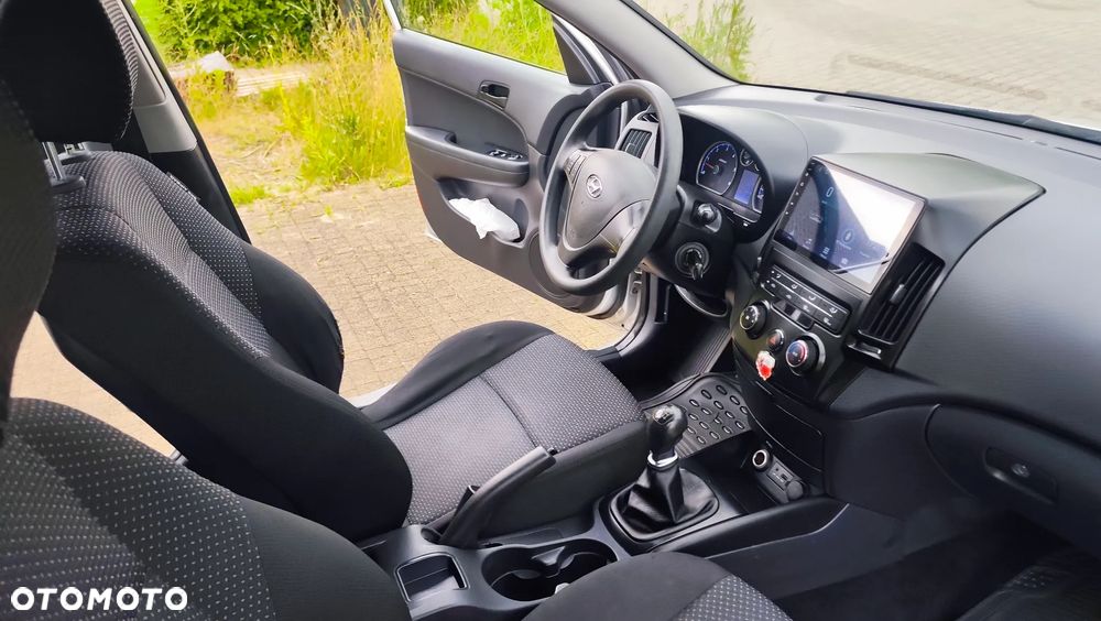 Hyundai i30 blue 1.6 CRDi Premium - 34
