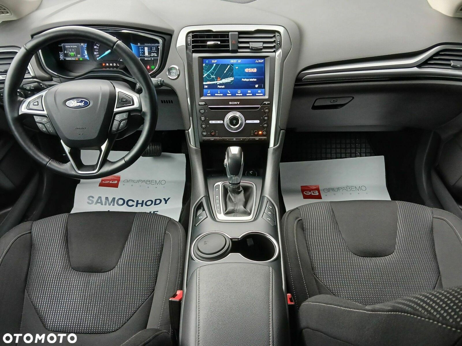 Ford Mondeo 2.0 Hybrid Titanium - 14