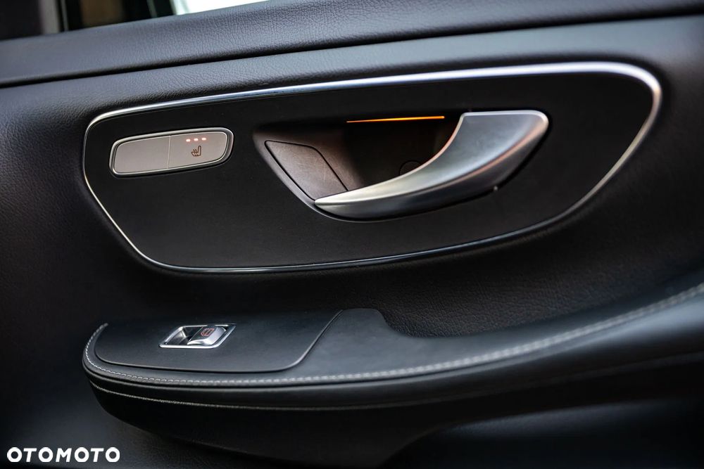 Mercedes-Benz Klasa V 300 d lang 9G-TRONIC Avantgarde - 35