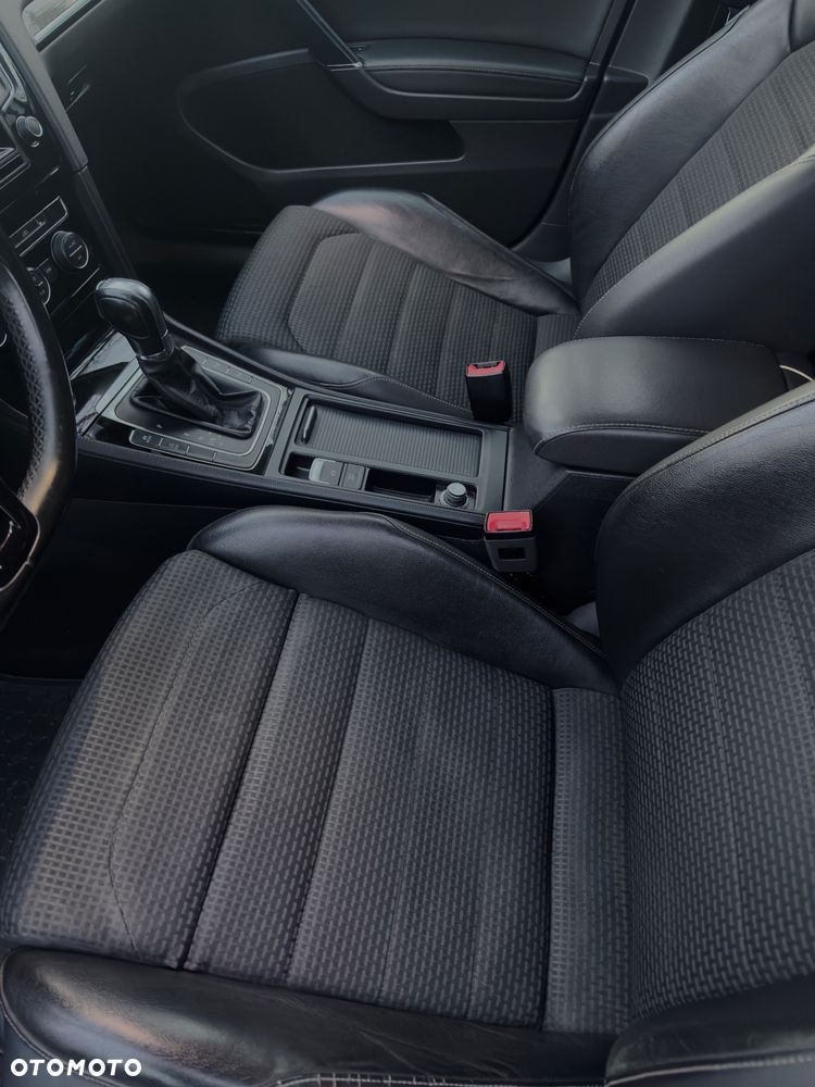 Volkswagen Golf 2.0 TDI (BlueMotion Technology) DSG Highline - 12