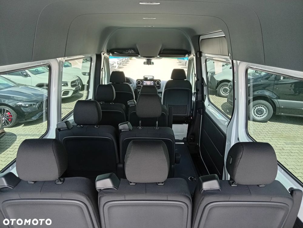 Mercedes-Benz Sprinter - 19