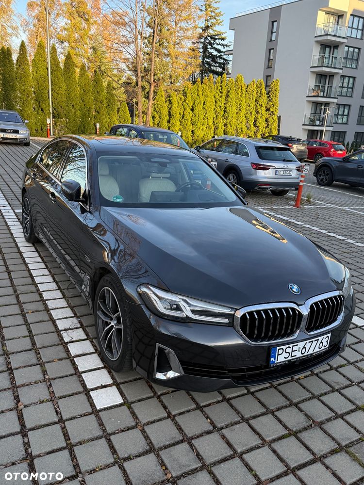 BMW Seria 5 530e Luxury Line - 3