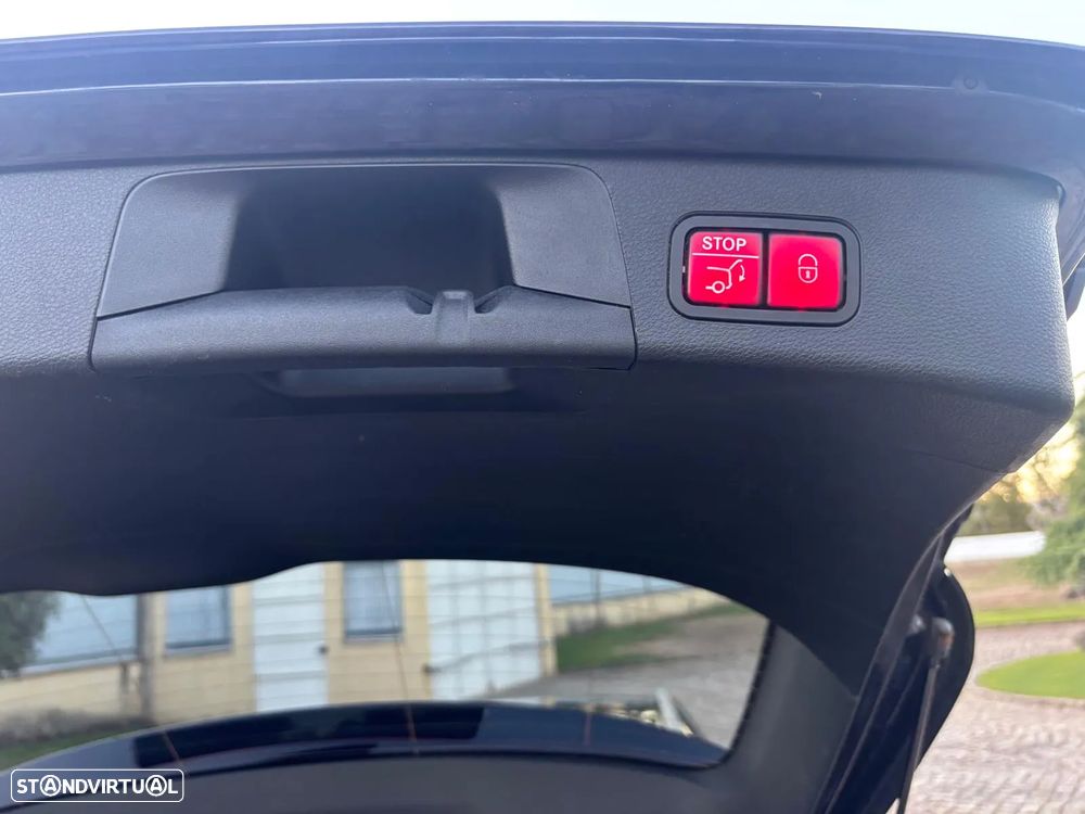 Mercedes-Benz C 300 de T 9G-TRONIC AMG Line - 20