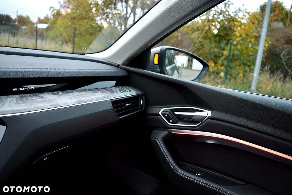 Audi e-tron 55 Quattro Advanced - 27