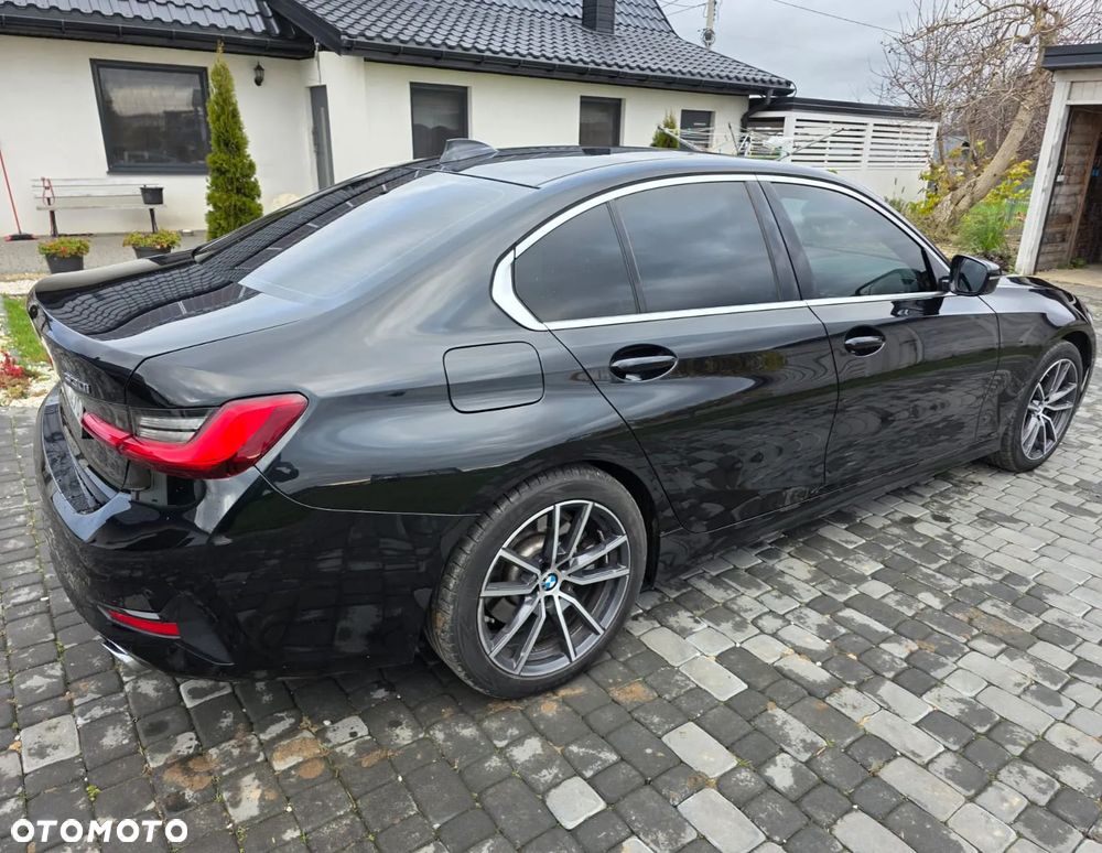 BMW Seria 3 330i Sport - 5