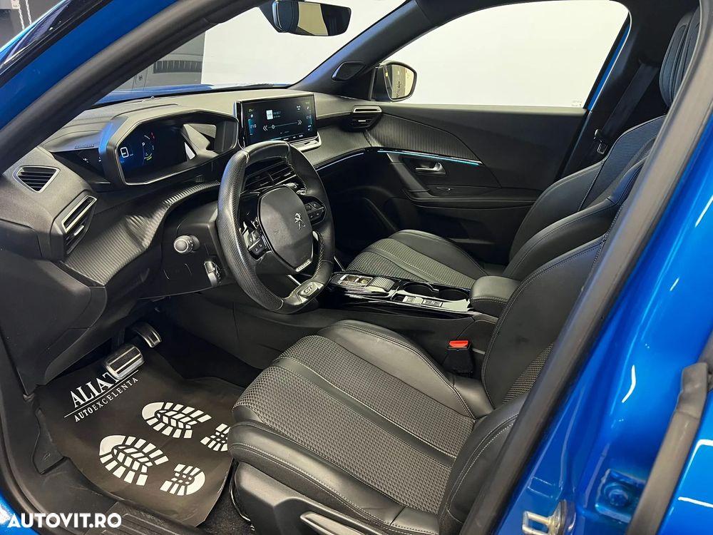 Peugeot 2008 50 kWh GT - 7