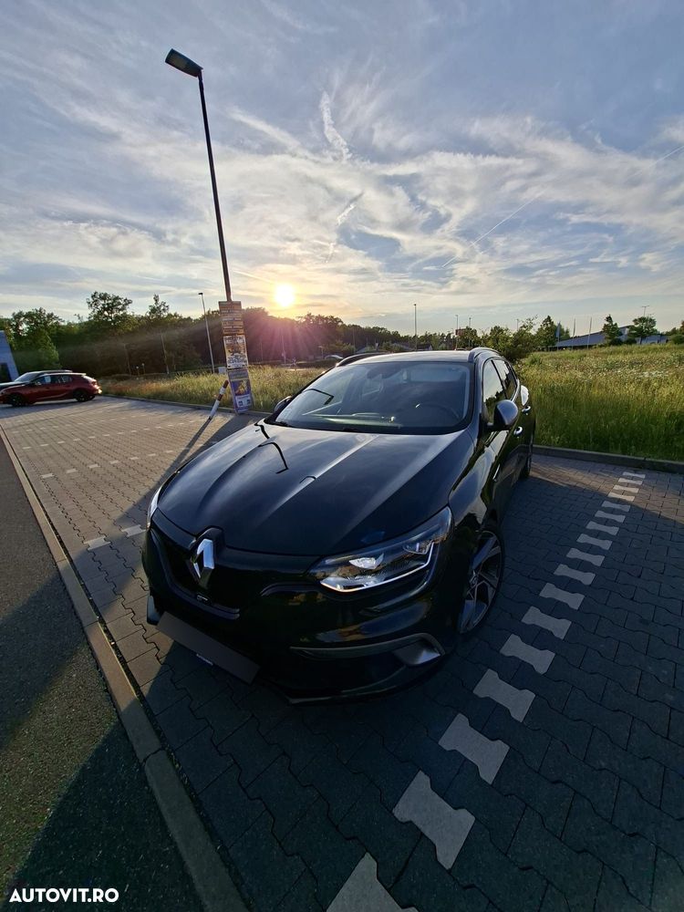 Renault Megane ENERGY TCe 205 EDC GT - 10