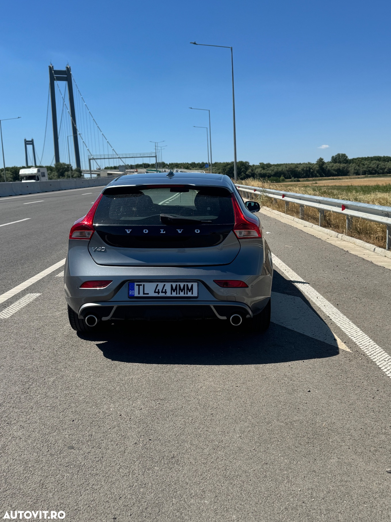 Volvo V40 D4 VEA R-Design - 9