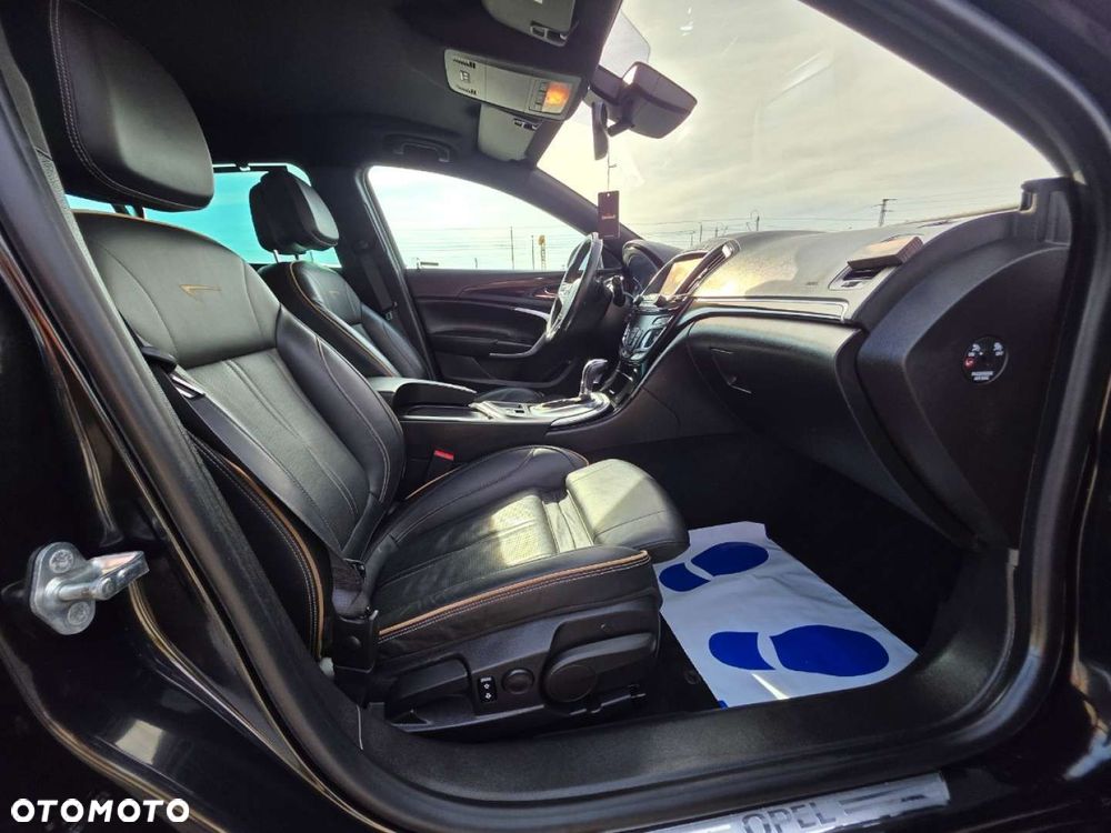 Opel Insignia - 25