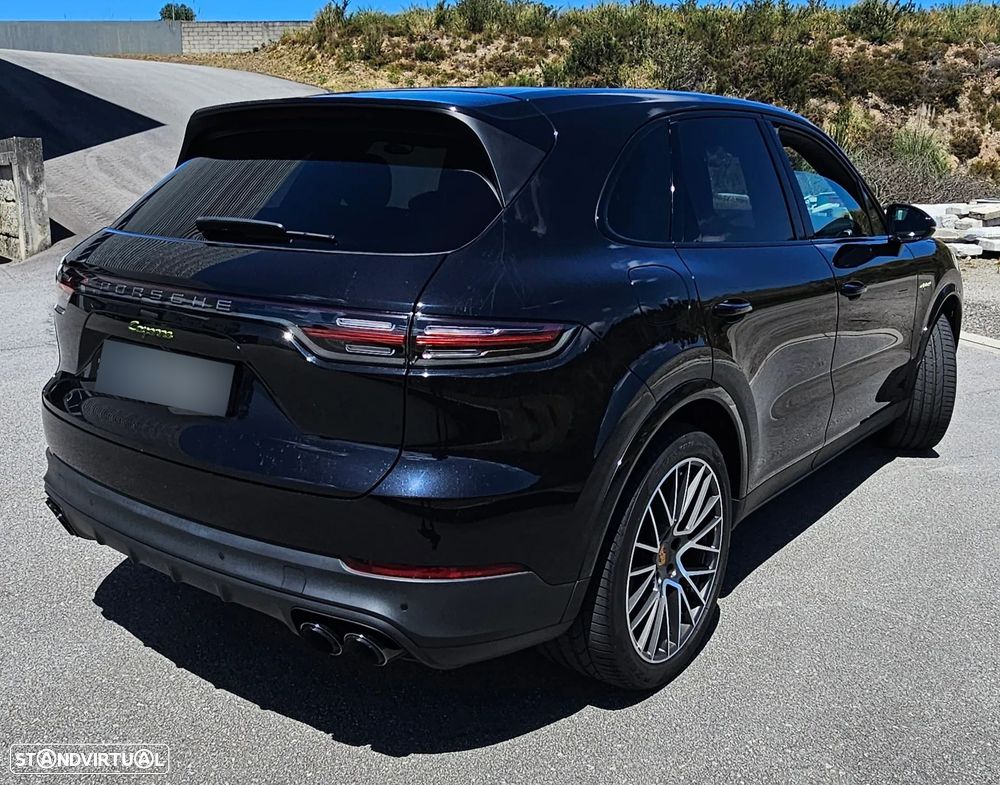 Porsche Cayenne - 3