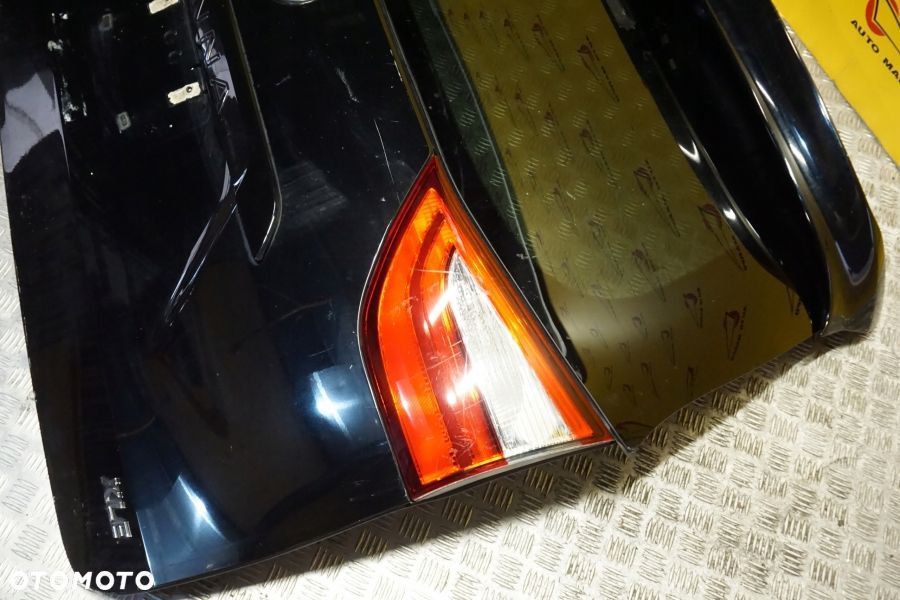 TOYOTA SIENNA 2015 2020 Klapa Bagażnika Szyba Spoiler Lampa Tył Komplet USA - 14