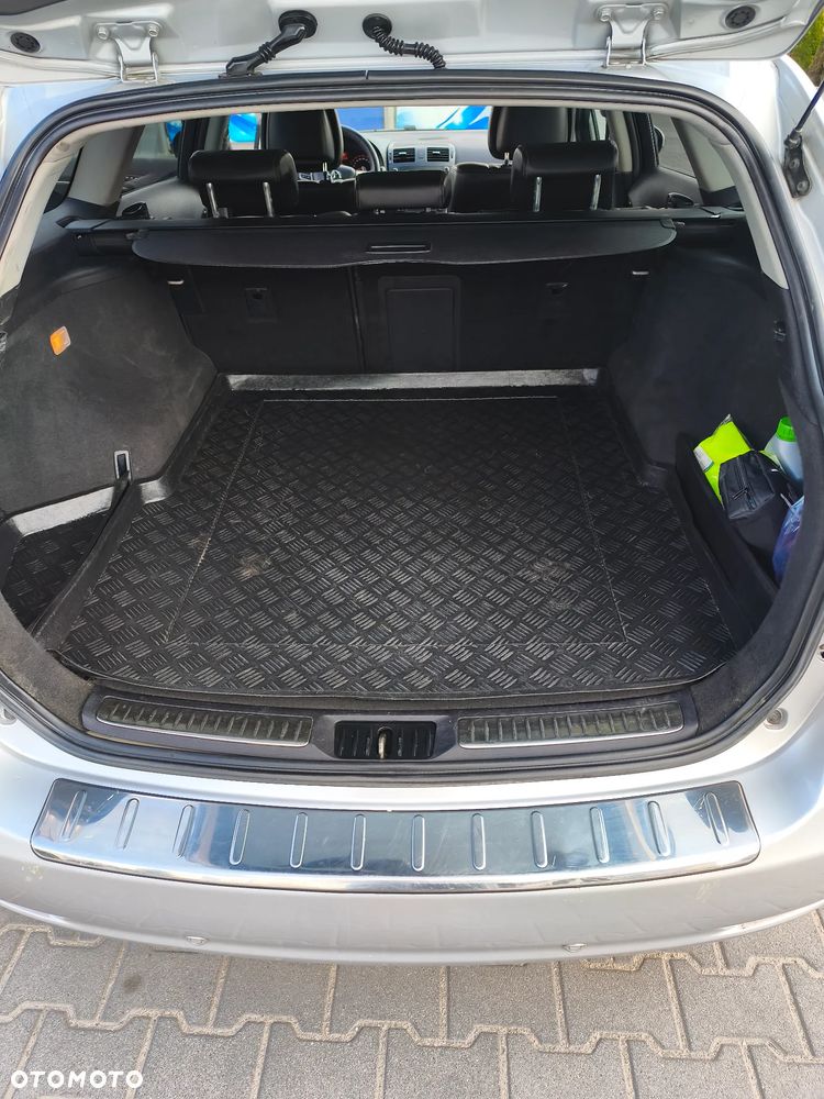 Toyota Avensis - 11