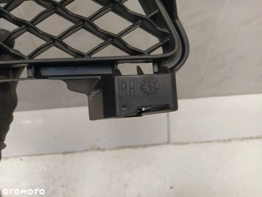 JAGUAR XJ X351 ELEMENTY ZDERZAKA PRZÓD KRATKA ŚRODKOWA LEWA PRAWA WIĄZKA KABEL PDC 4XPDC CZUJNIKI PARKOWANIA SPRYSKIWACZE ABSORBER CZUJNIK UDERZENIOWY ORYGINAŁ - 23