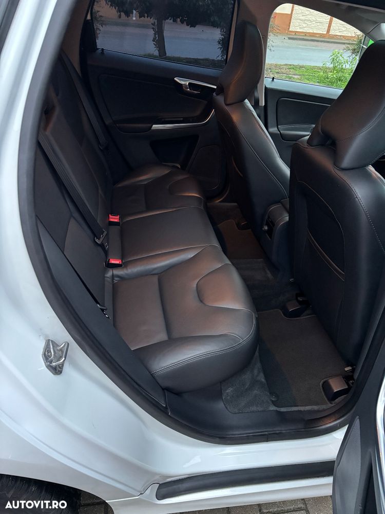 Volvo XC 60 D3 Geartronic Summum - 13