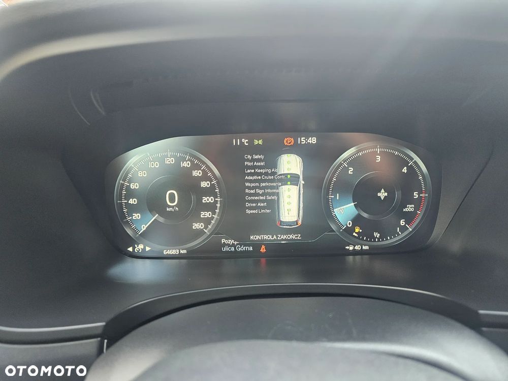 Volvo V90 D3 Kinetic - 27