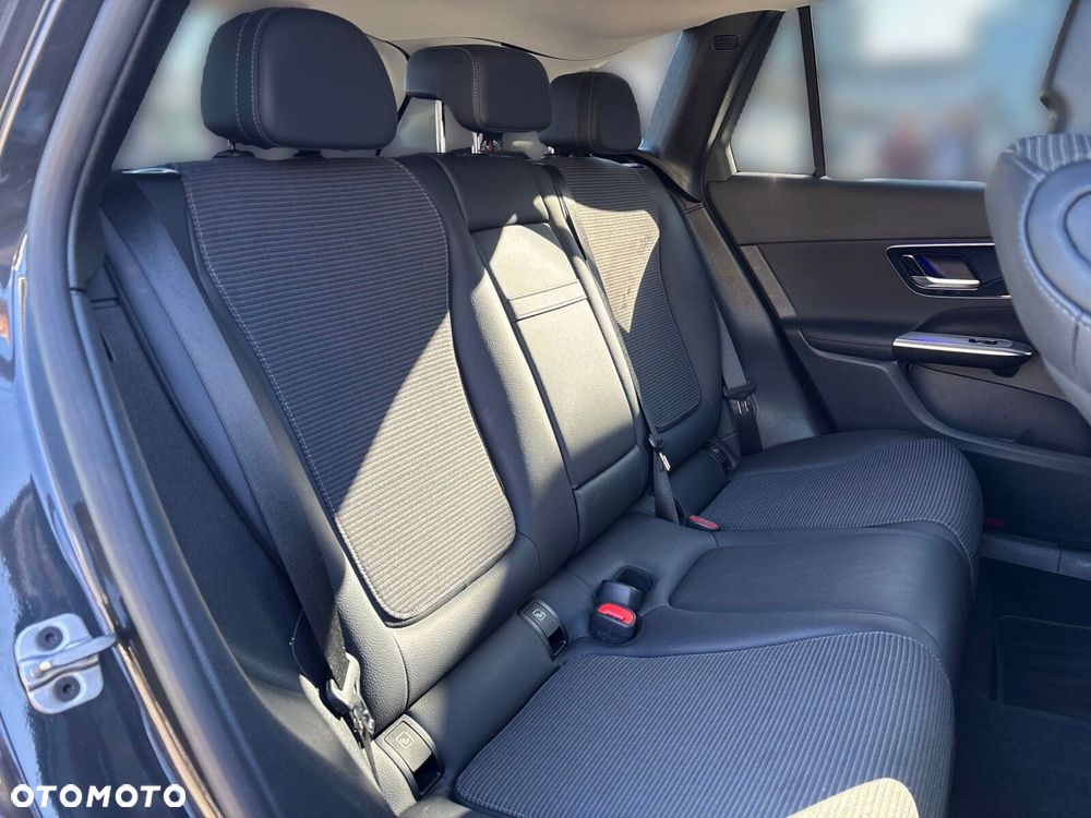 Mercedes-Benz GLC 220 d mHEV 4-Matic Avantgarde - 22