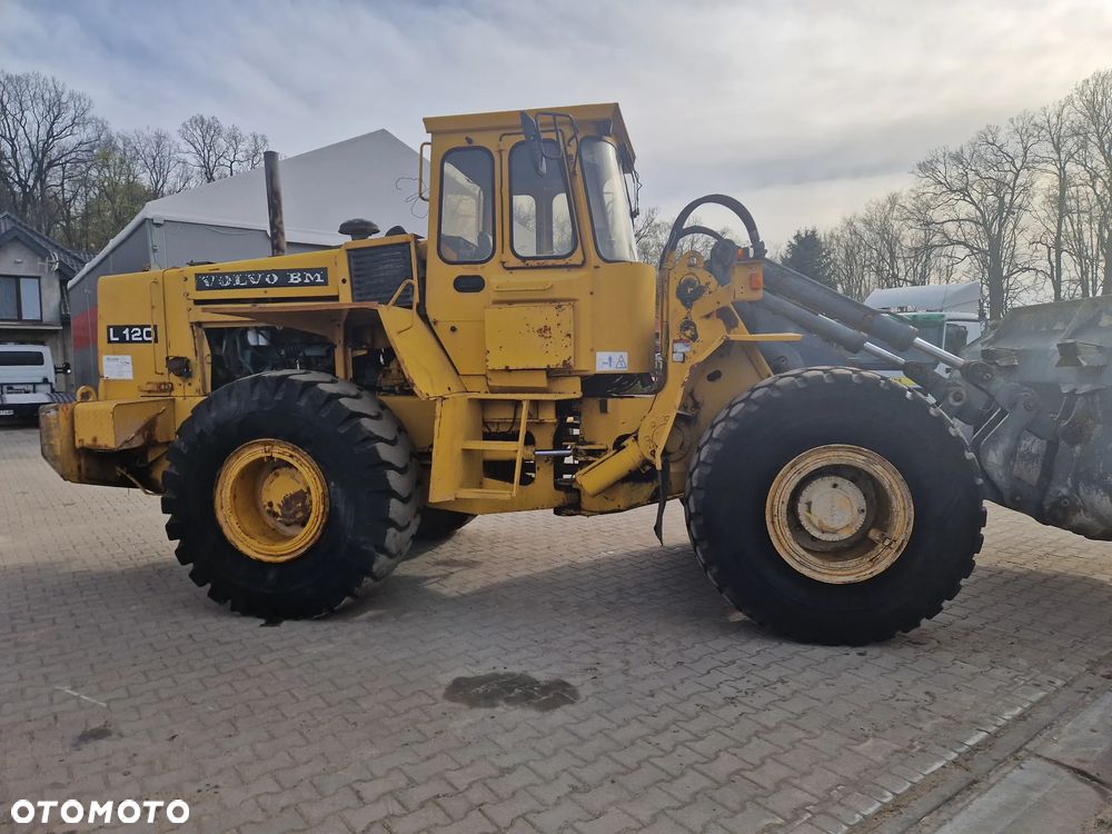 Volvo L 120 - 3
