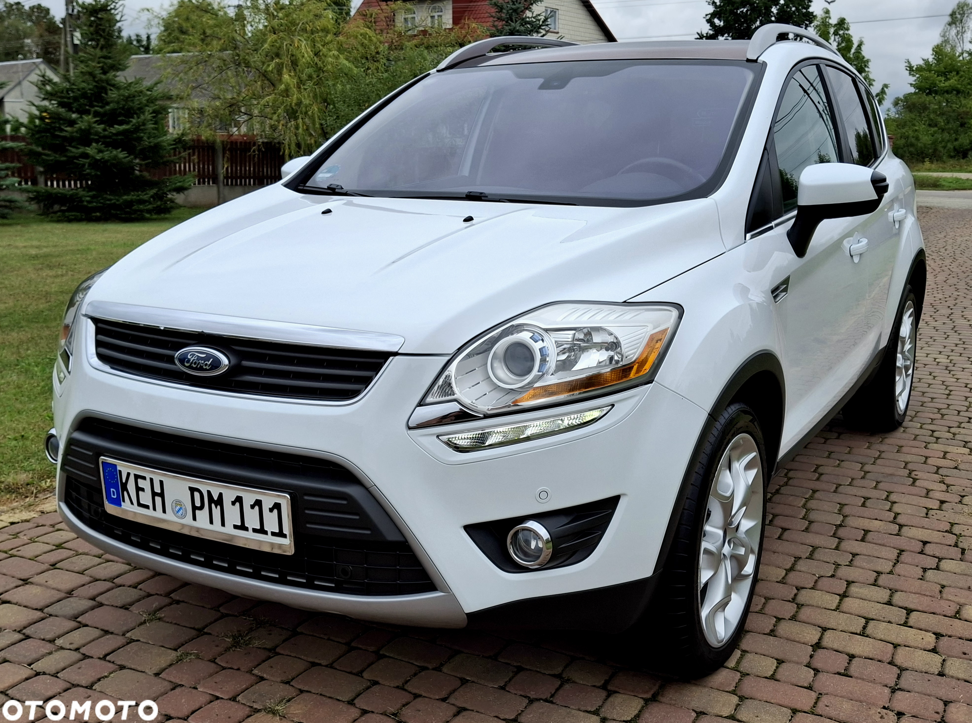 Ford Kuga ver-2-0-tdci-4wd-titanium-plus - 12