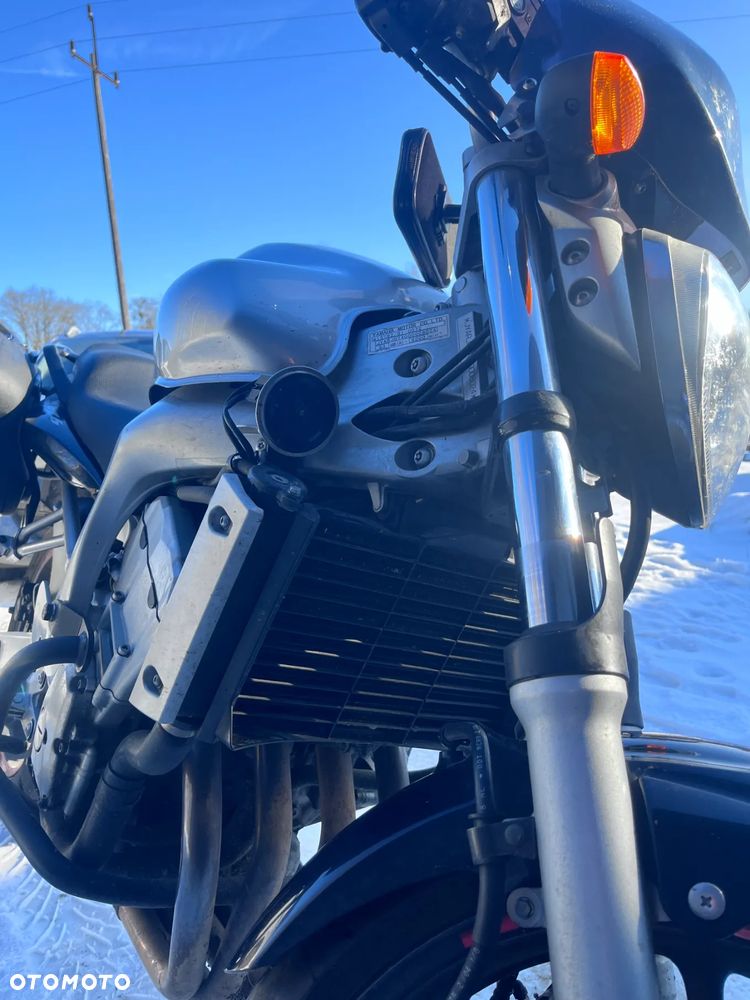 Yamaha FZ6 - 6