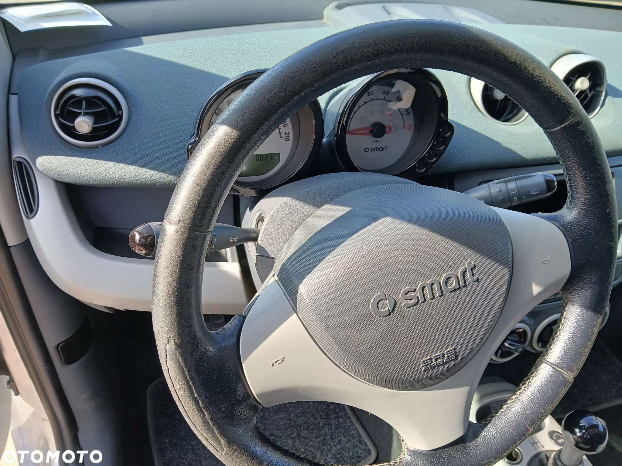 smart forfour fotel fotele kanapa deska kokpit podsufitka boczek boczki klamka podłokietnik licznik - 3