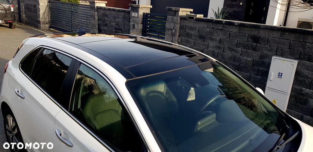 Hyundai i30 1.6 CRDi BlueDrive Premium DCT - 9