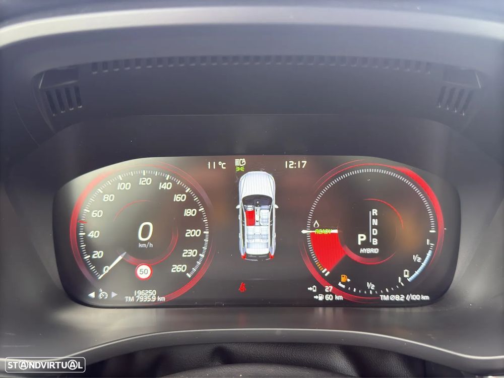 Volvo XC 60 2.0 T8 PHEV R-Design AWD - 9