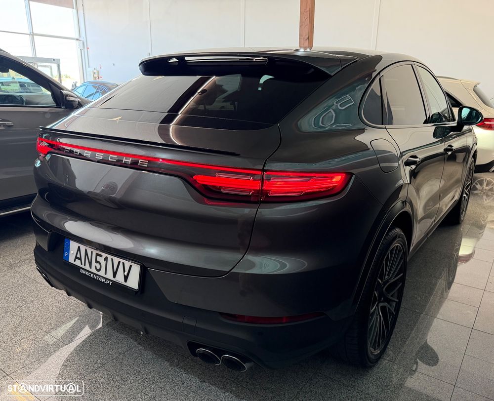 Porsche Cayenne Coupé E-Hybrid Platinum Edition - 3