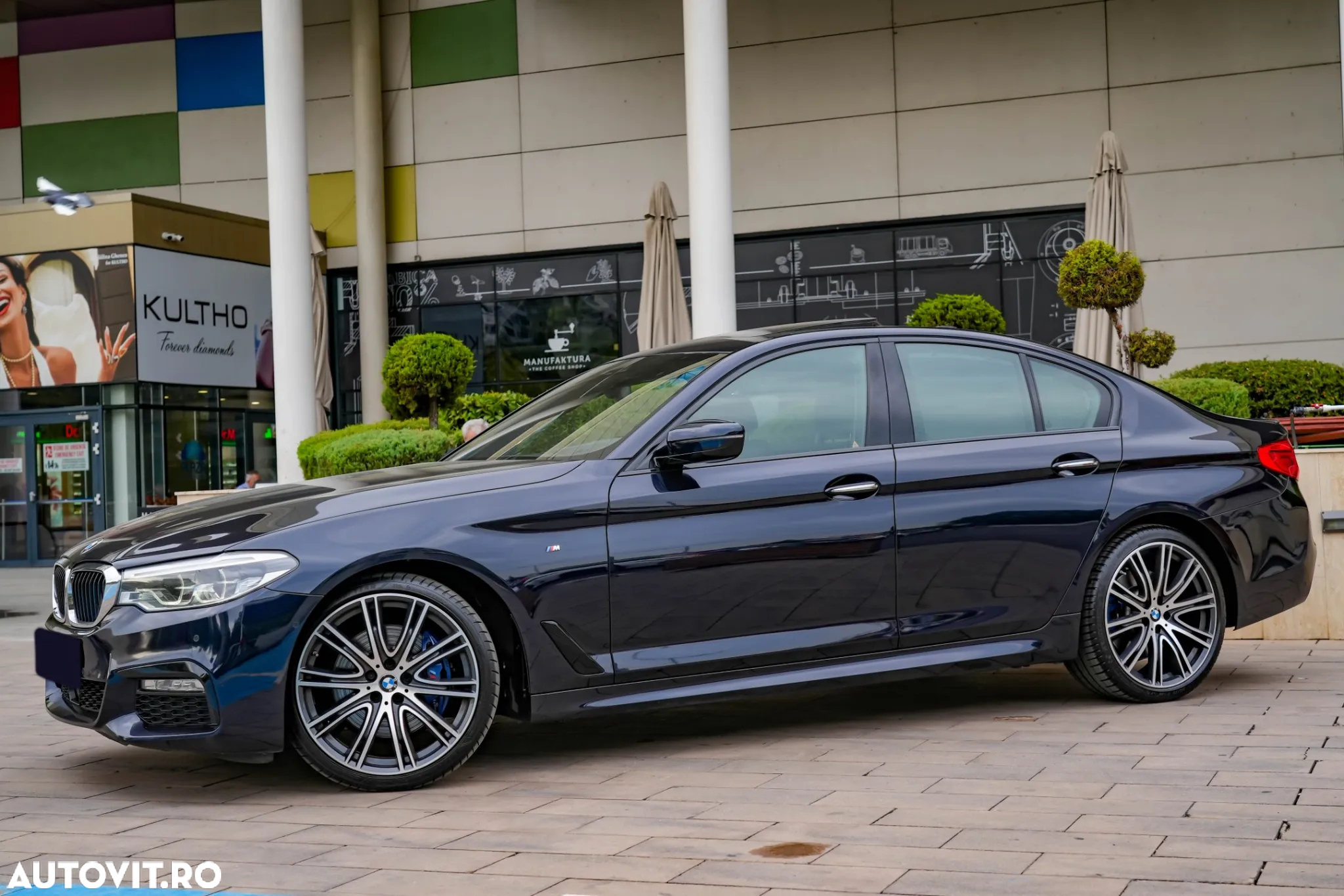BMW Seria 5 530i Aut. M Sport Edition - 3