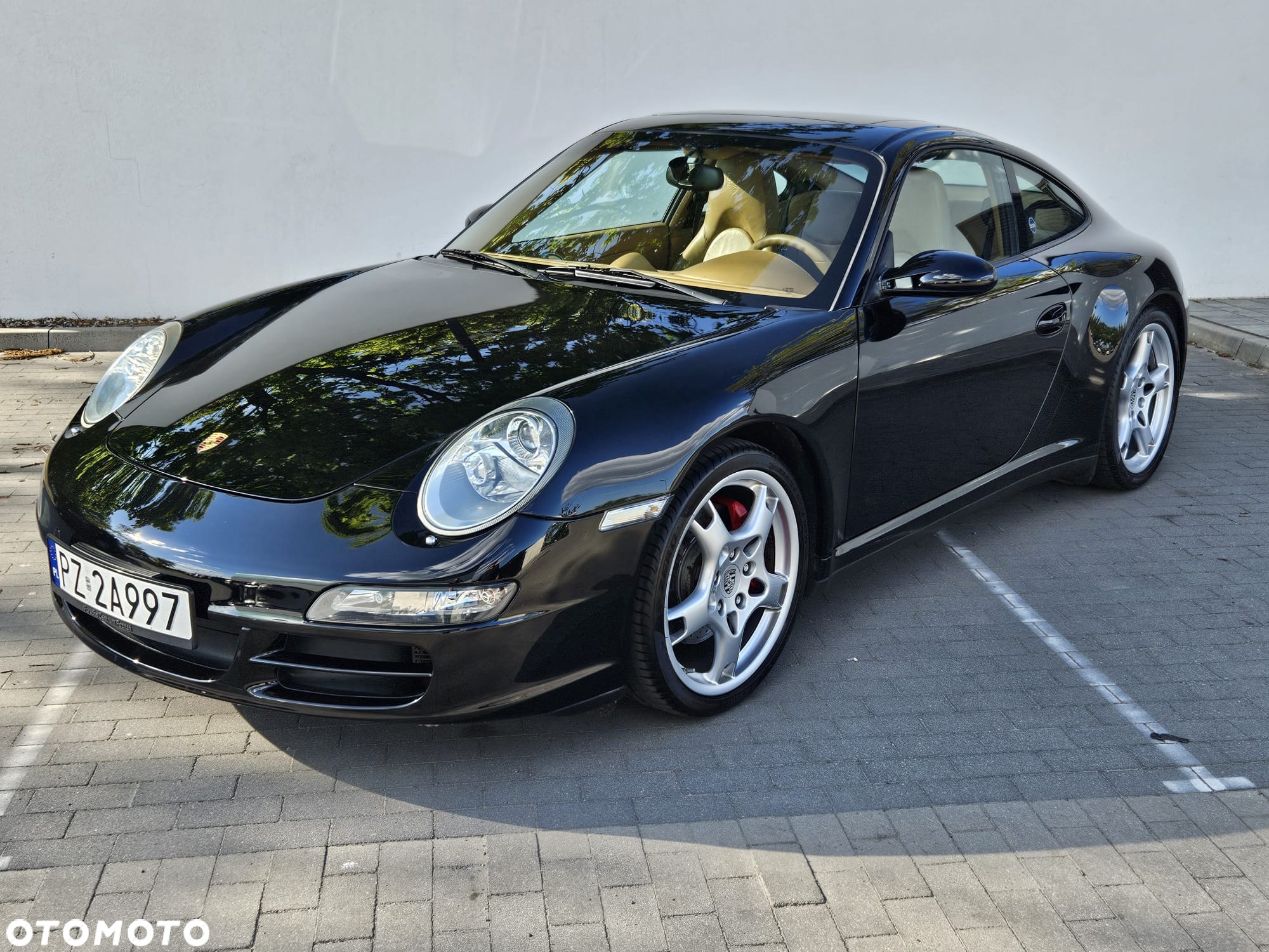 Porsche 911 Carrera 4S - 34