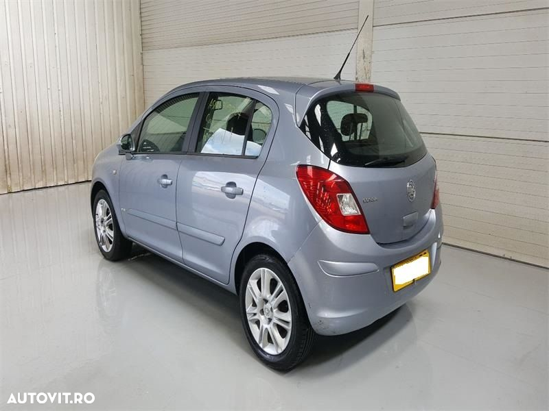 Stop dreapta spate Opel Corsa D 2007 Hatchback 1.2 SXi - 6