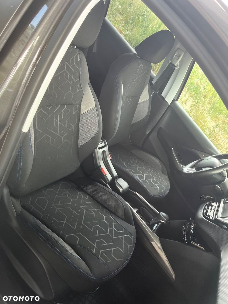 Peugeot 2008 - 17
