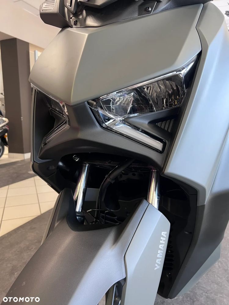 Yamaha X-max - 5