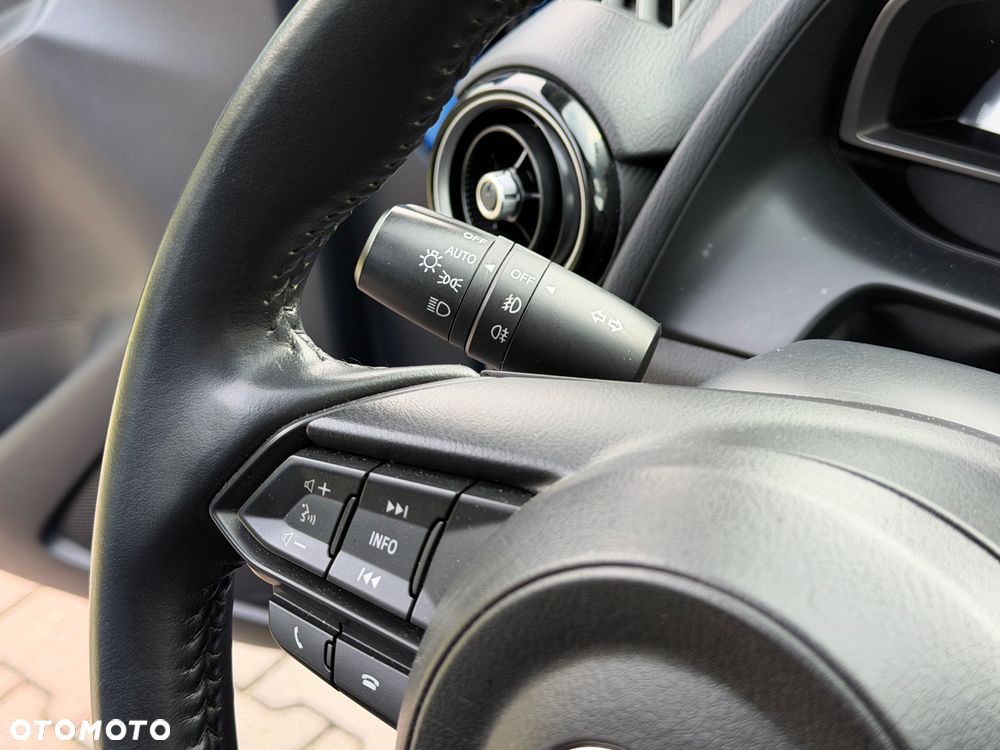 Mazda 2 SKYACTIV-G 90 Exclusive-Line - 34