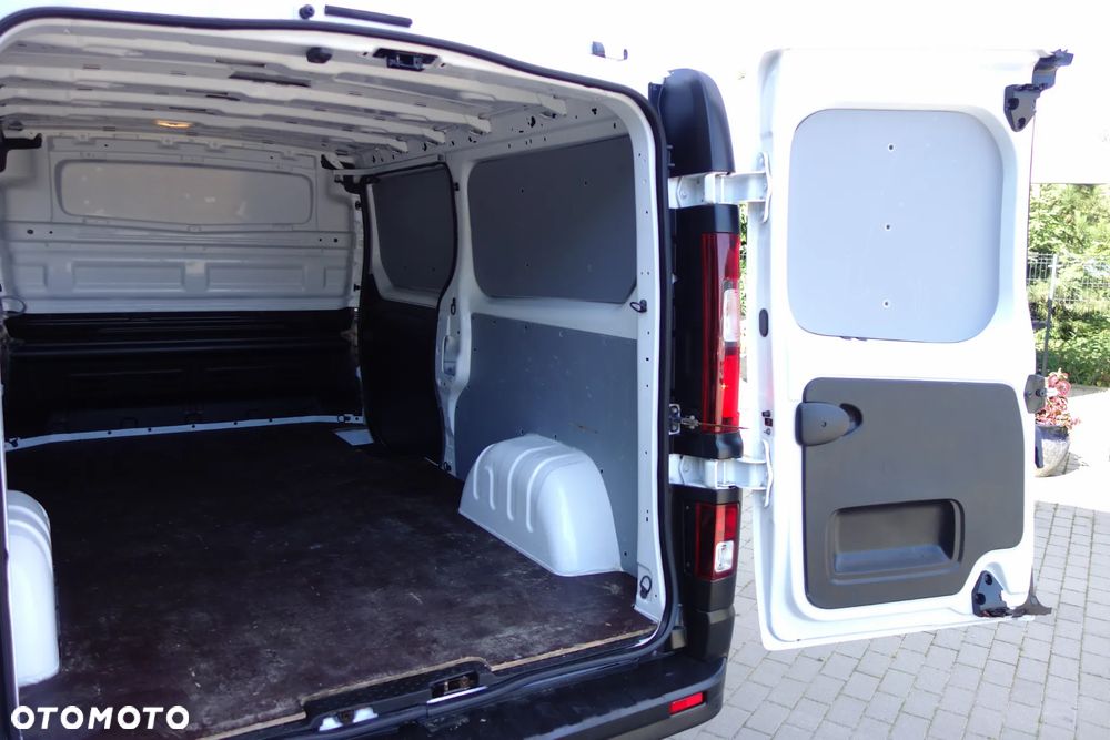 Renault Trafic Long  2.0 Dci 120 KM Klima Ledy Kamera - 10