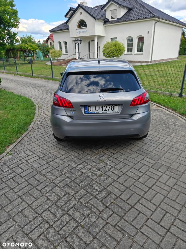 Peugeot 308 1.2 PureTech GPF Allure S&S - 4