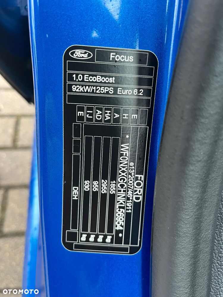 Ford Focus 1.0 EcoBoost ST-Line - 25