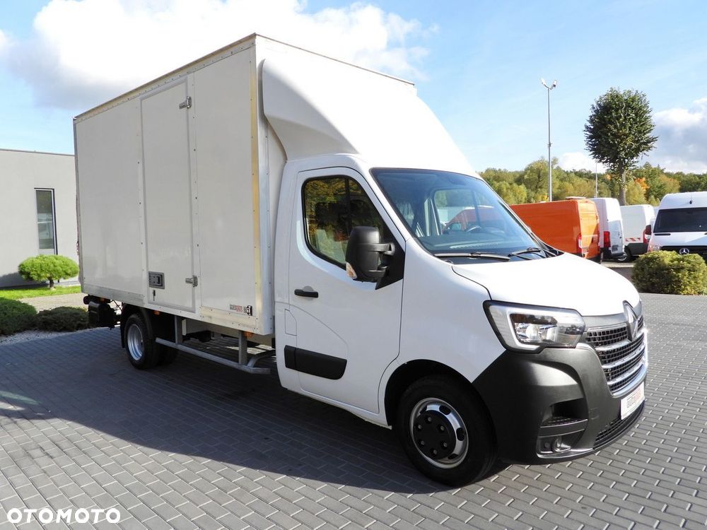 Renault MASTER KONTENER WINDA 8 PALET TEMPOMAT LEDY BLIŹNIACZE KOŁA KLIMATYZACJA  145KM - 5
