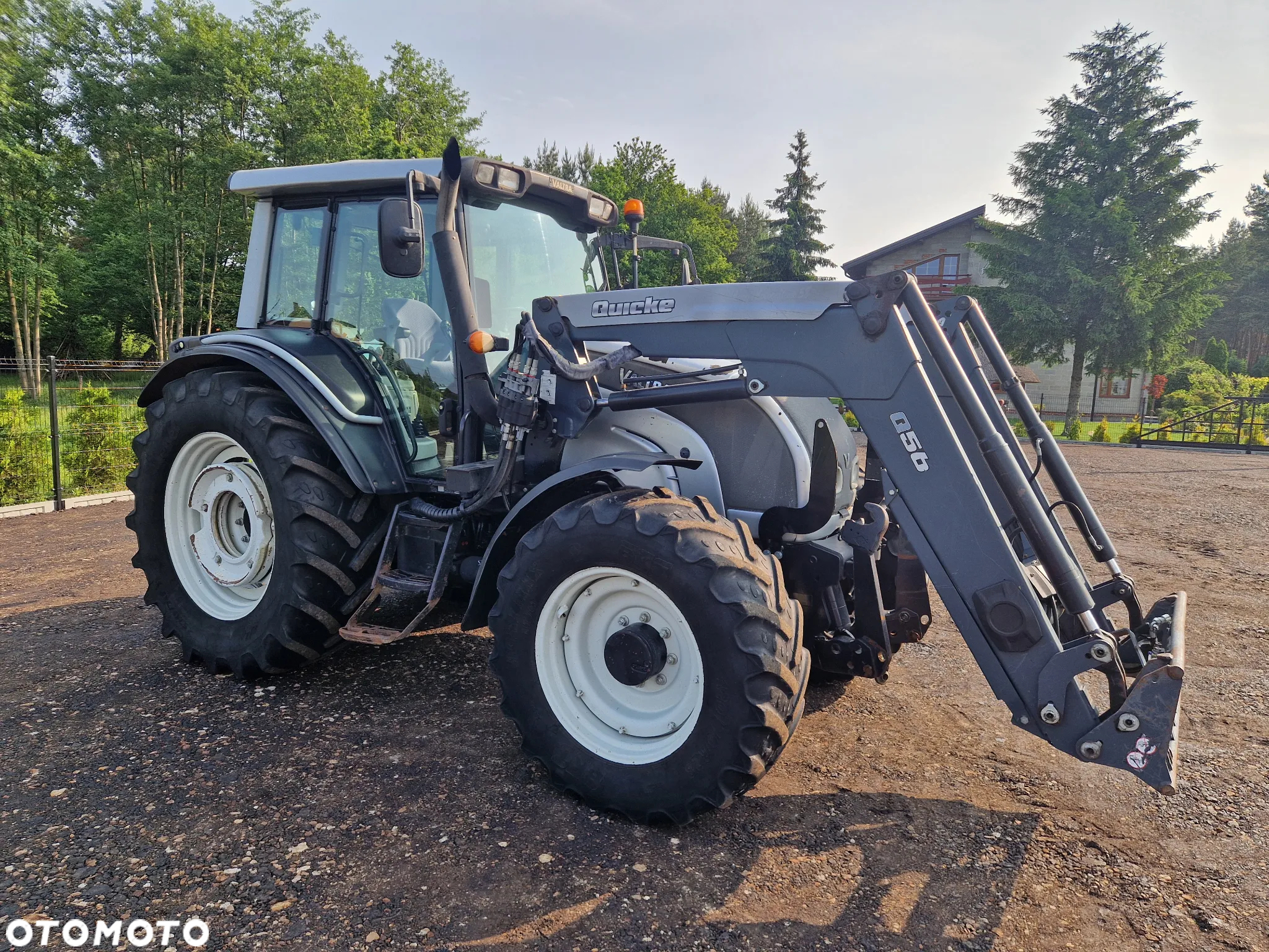 Valtra N121 HiTech - 21