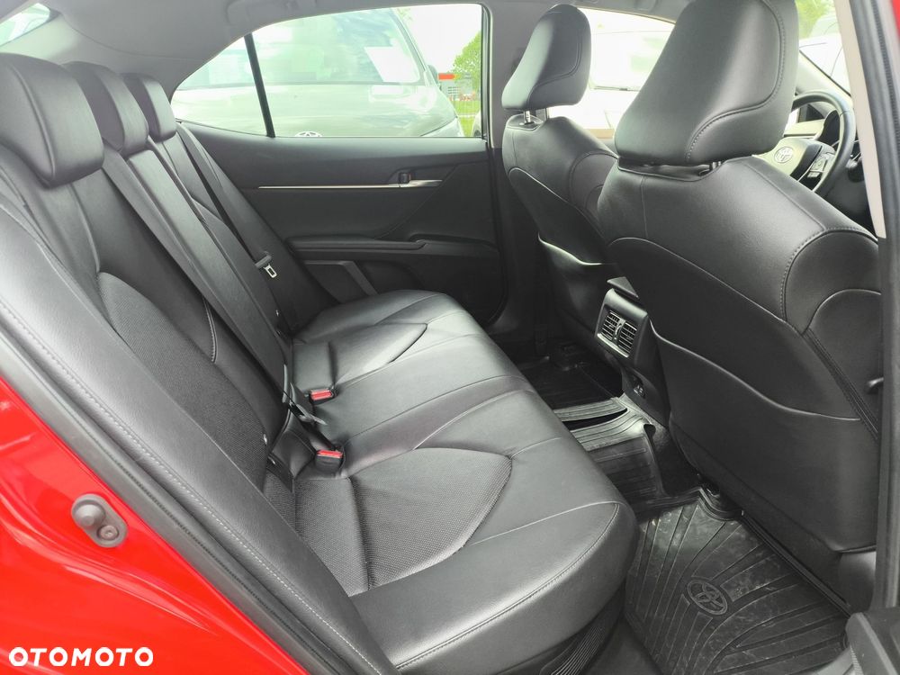 Toyota Camry 2.5 Hybrid Executive CVT - 10