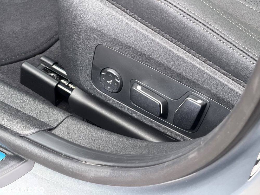 BMW Seria 3 320d xDrive mHEV M Sport - 22