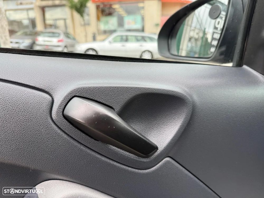 Smart ForTwo Coupé 1.0 mhd Pure 61 Softouch - 26