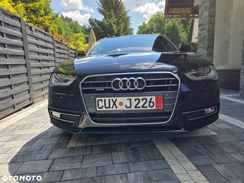Audi A4 Avant 2.0 TDI DPF quattro S tronic Attraction - 3