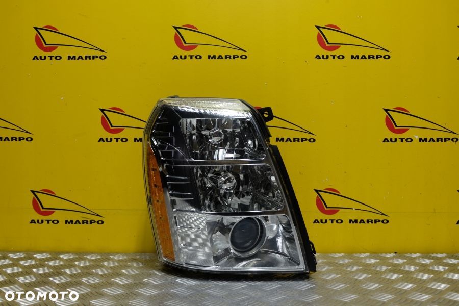 CADILLAC ESCALADE 2006- REFLEKTOR LAMPA XENON PRAWA USA - 2