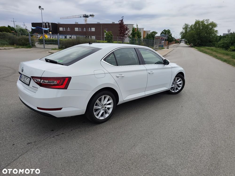 Skoda Superb 1.5 TSI ACT Style DSG - 4