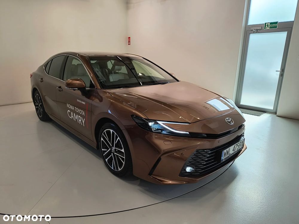 Toyota Camry 2.5 Hybrid Dynamic Force Executive e-CVT - 4