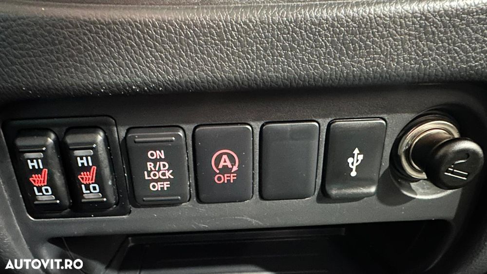 Mitsubishi L200 Double Cab 2.2 DI-D M/T Instyle - 8