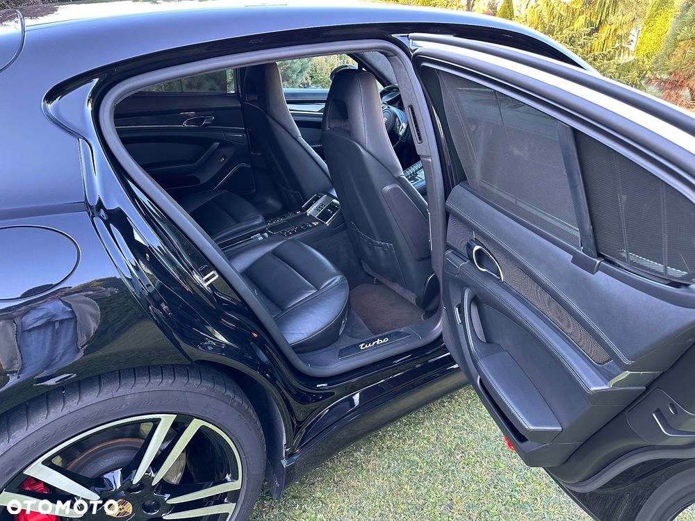 Porsche Panamera - 8