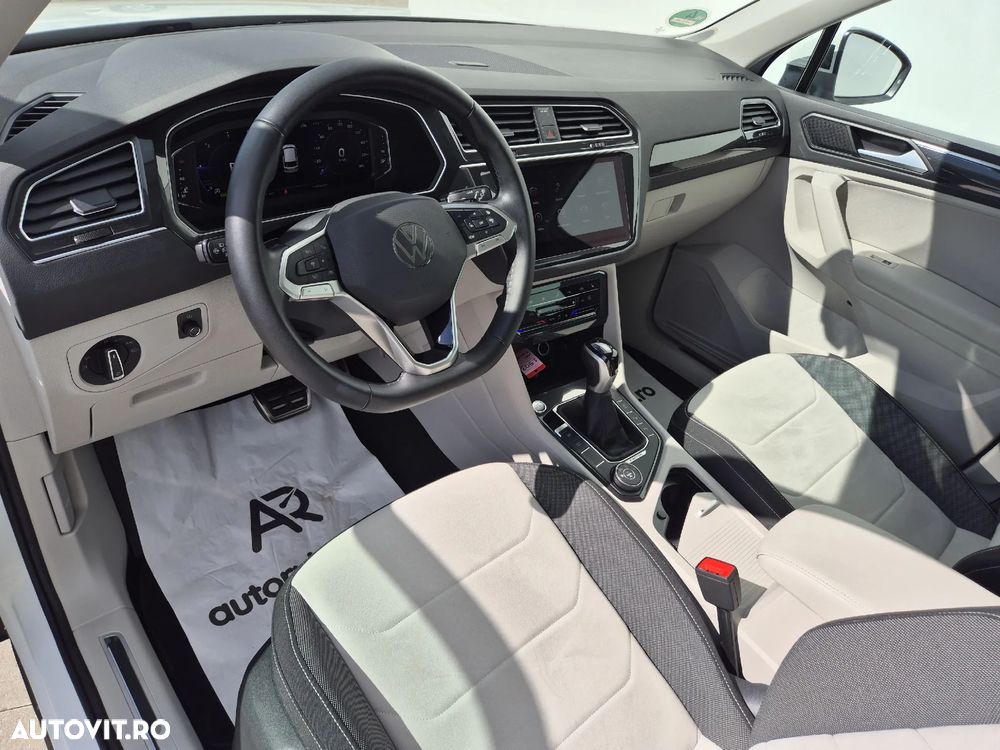 Volkswagen Tiguan 2.0 TDI SCR 4MOTION DSG Elegance - 9