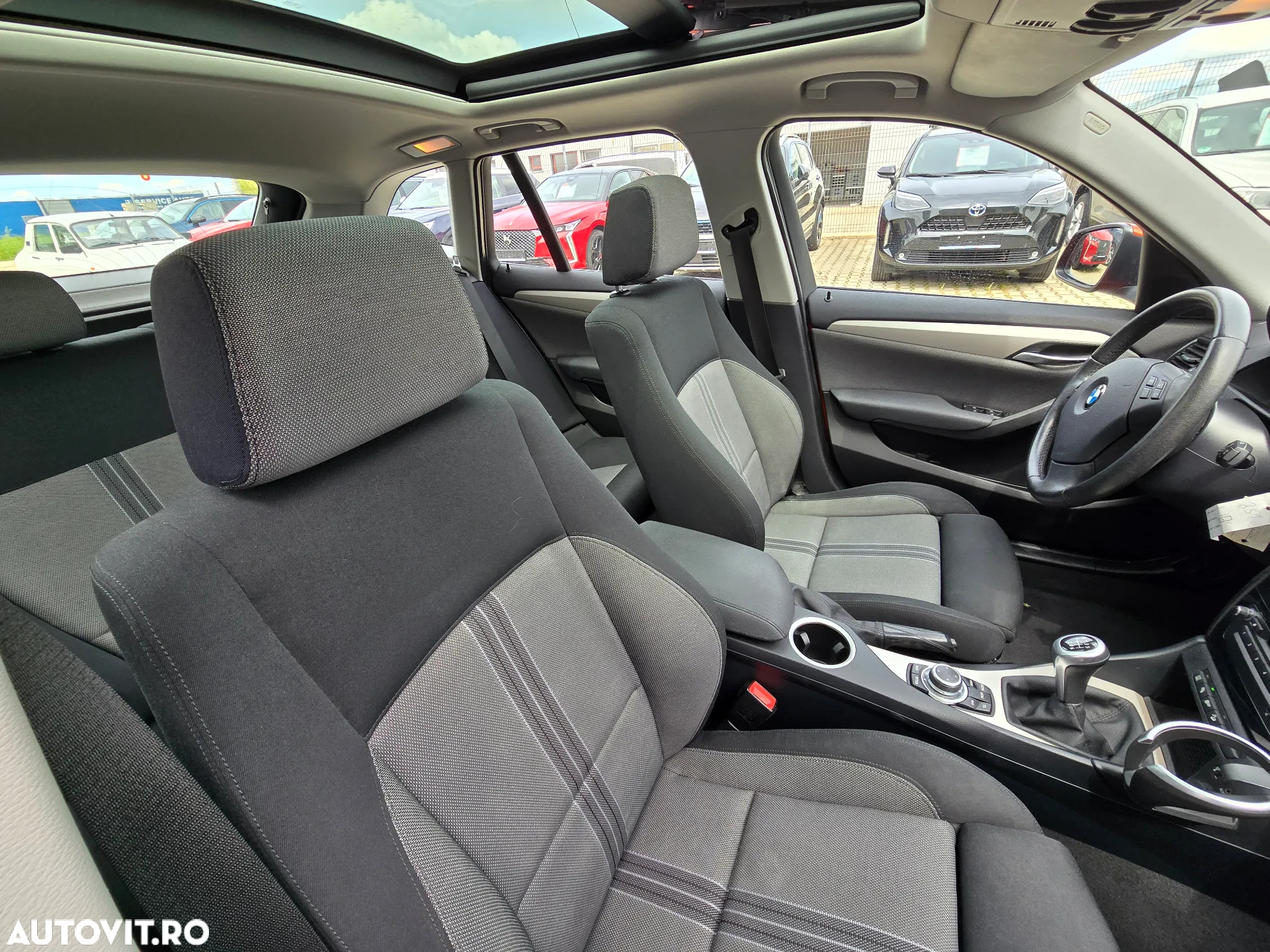 BMW X1 xDrive18d - 10